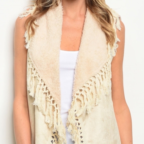 Sleeveless open front fringe detail vest. - Picture 2 of 4